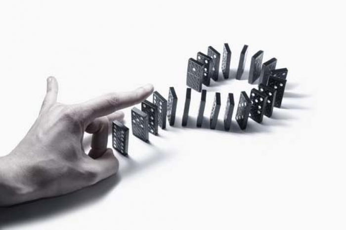 Dominoes